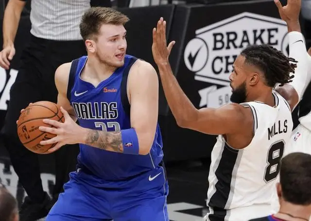 阿贾克斯挑战帕纳辛纳科斯